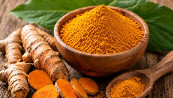 Curcuma, proprieta e benefici